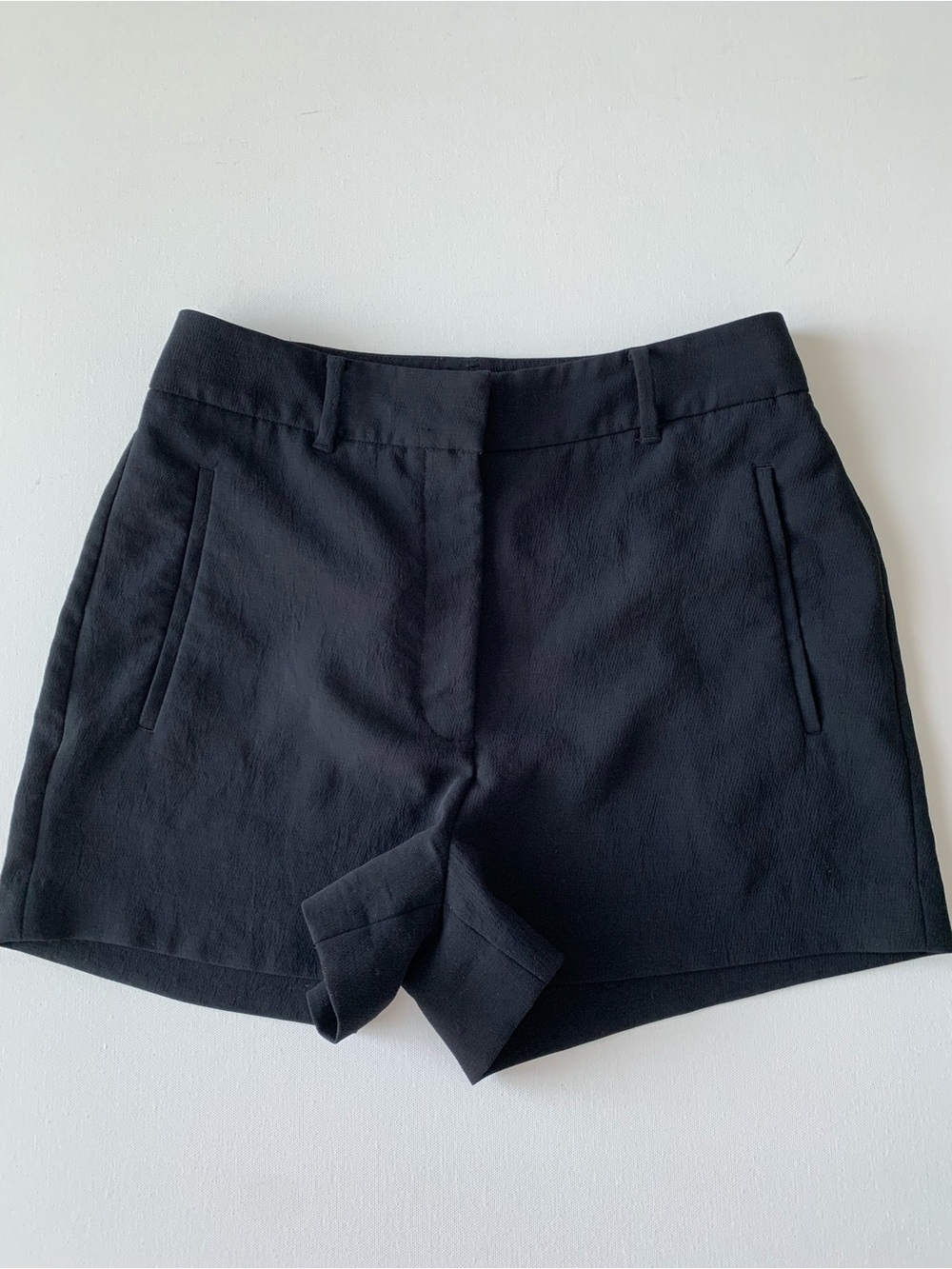 Wilfred Black High-Waist Tailored Shorts size 10 crepette fabric